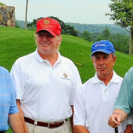 UNITED STATES - JULY 14:  (L-R) Rudy Giuliani, Donald Trump, Mayor Michael Bloomberg, President Bill Clinton, Joe Torre and Billy Crystal at the Joe Torre Safe At Home Foundation 2008 Golf Classic July 14, 2008 at Trump National Golf Club in Briarcliff Manor, NY.  (Photo by Sabo Robert/NY Daily News Archive via Getty Images)
