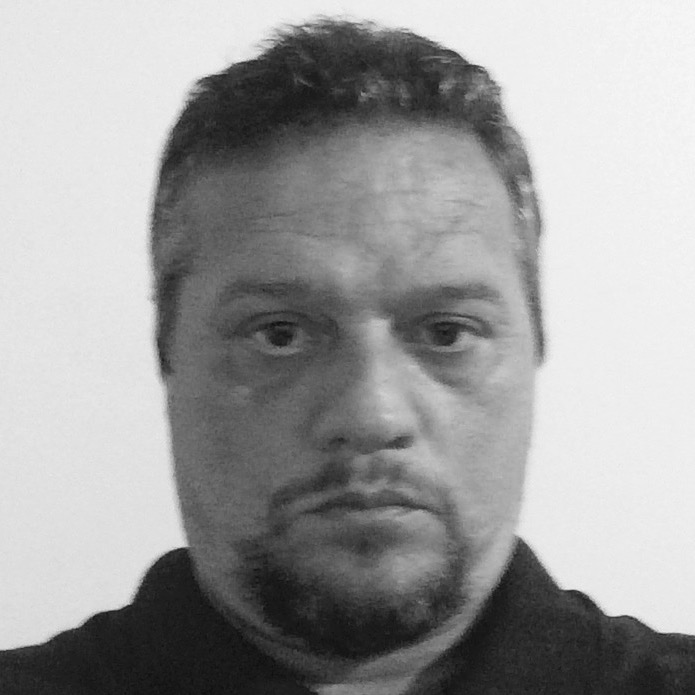 Head shot of Lúcio de Castro