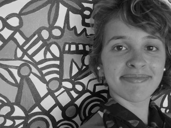 Head shot of Alessandra Goes Alves