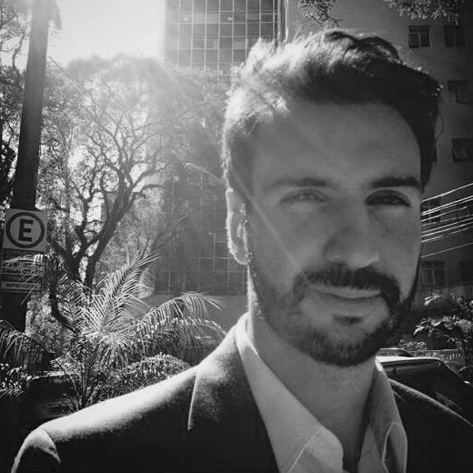 Head shot of Eduardo Goulart de Andrade