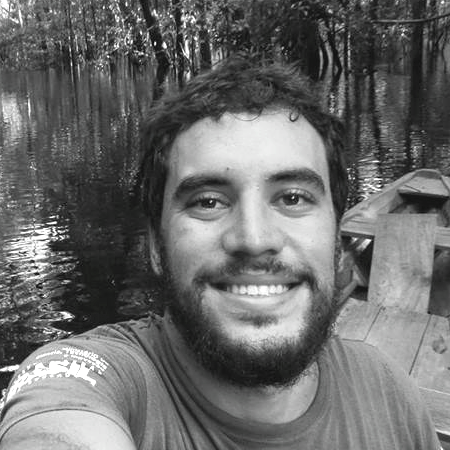 Head shot of André Aroeira