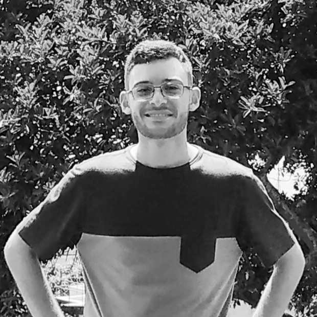 Head shot of Felipe Fagundes