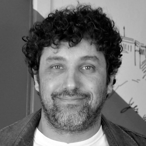Head shot of Alceu Luís Castilho