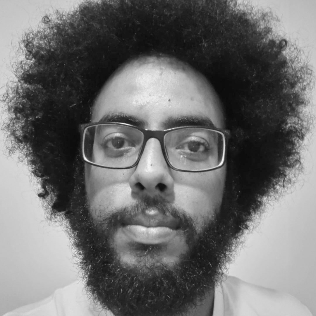 Head shot of Paulo Nascimento