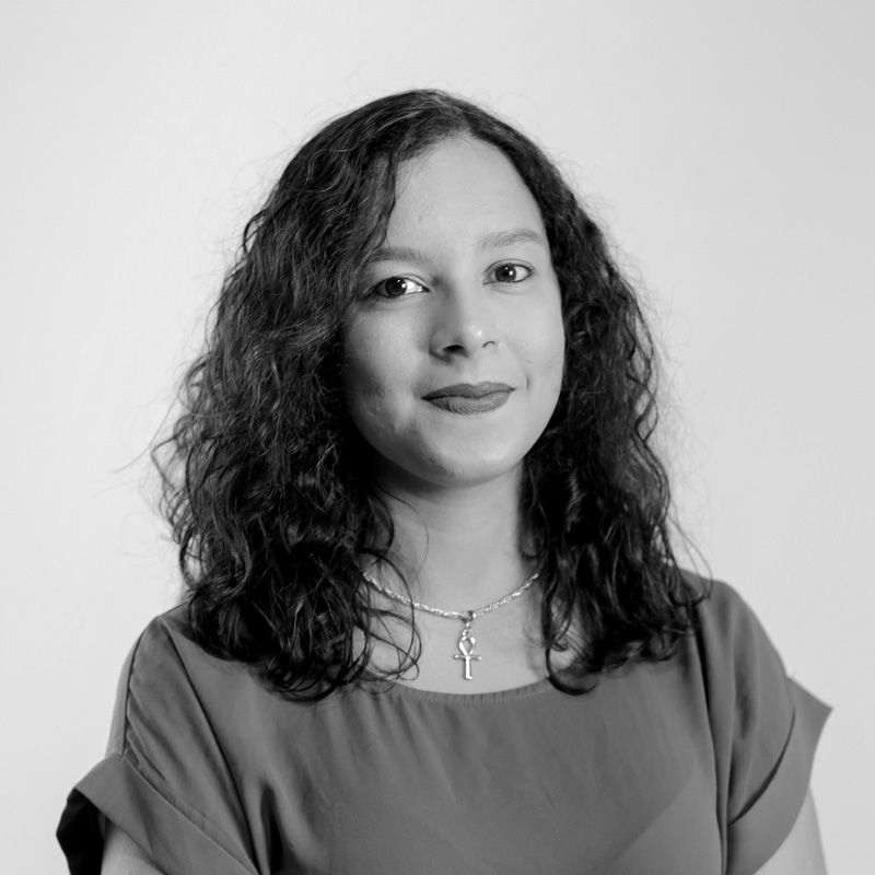 Head shot of Alice de Souza