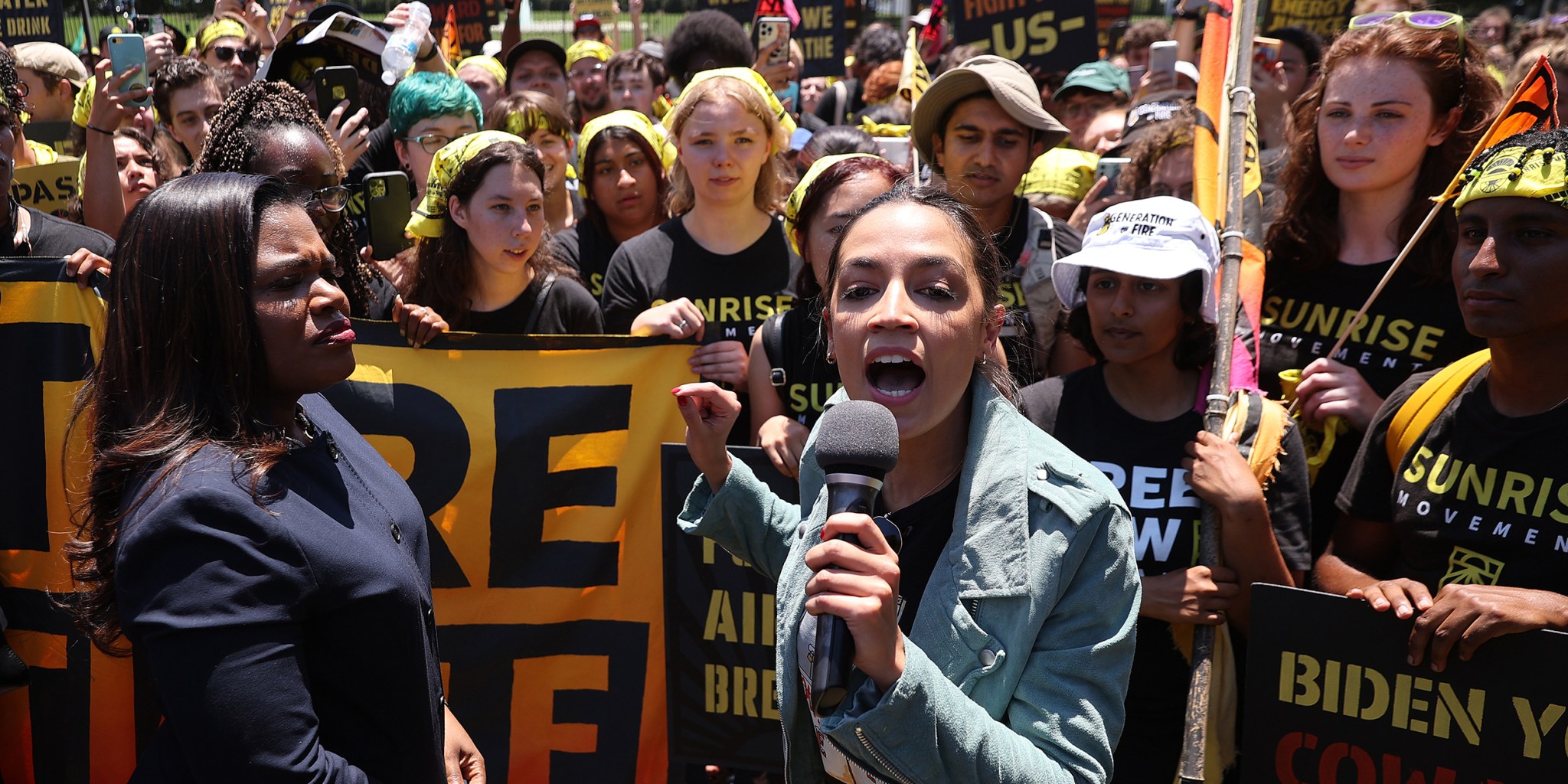 The Rise and Rollout of AOC's Green New Deal - Vimarsana News