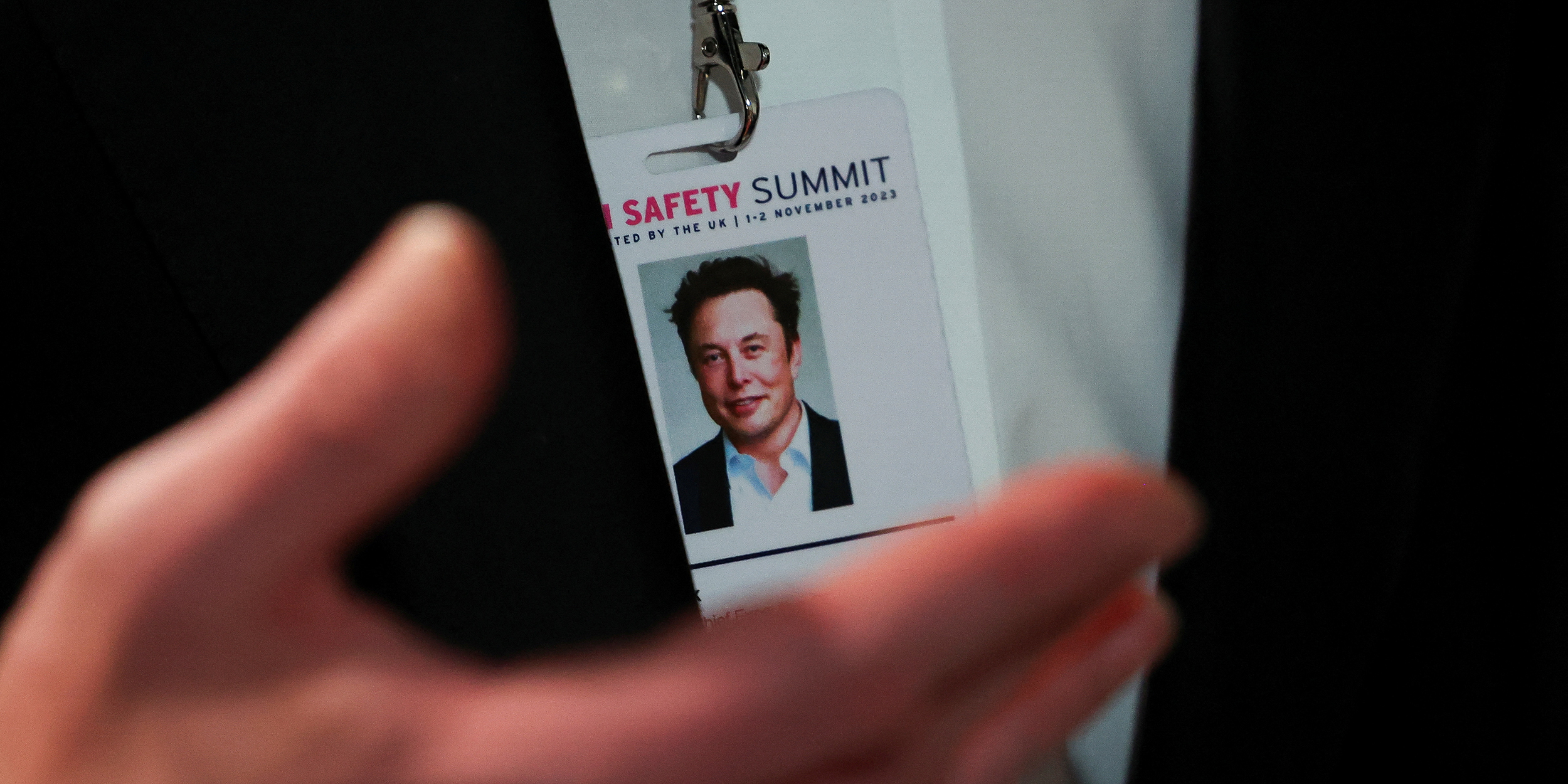 ELON MUSK FOUGHT GOVERNMENT SURVEILLANCE — WHILE PROFITING OFF GOVERNMENT SURVEILLANCE