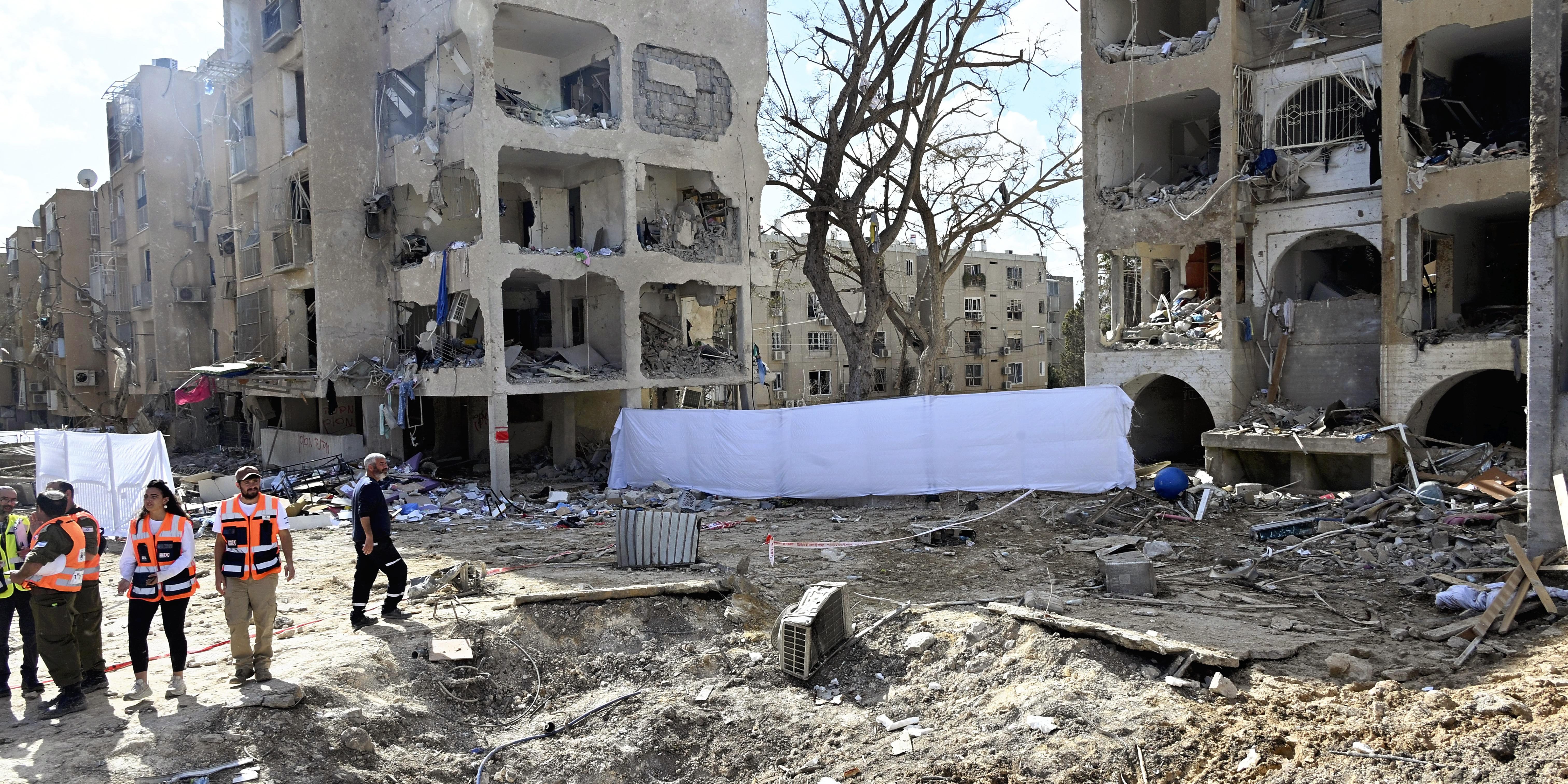 A residential area where an Iranian ballistic missile struck in Arad, southern Israel on March 22, 2026.