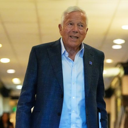 New England Patriots owner Robert Kraft arrives before an NFL football owners meeting on Wednesday, Aug. 26, 2026, in Atlanta.