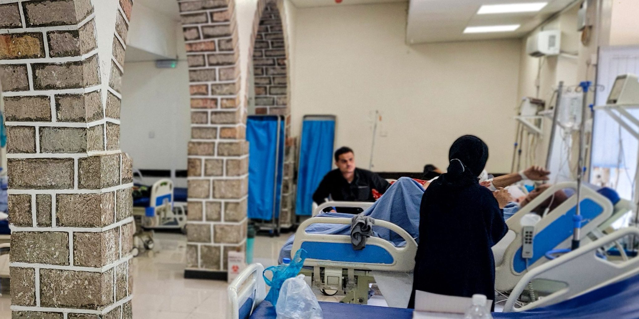 Houthi Siege Blocks Dialysis Access, Killing Kidney Patients in Taiz, Yemen